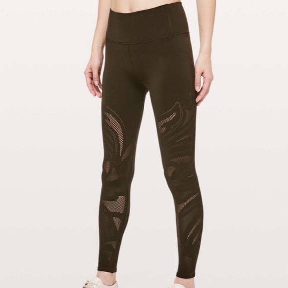 lululemon athletica Pants - Lululemon Reveal Tight